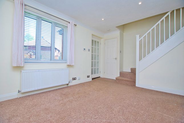 86, Dairymans Walk, Guildford photo 4