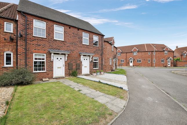 Thumbnail Terraced house for sale in Astor Place, Spalding