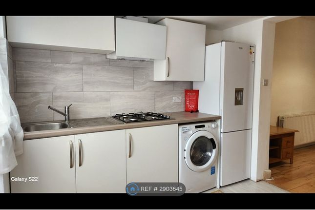 Beauchamp Road, Sutton photo 4