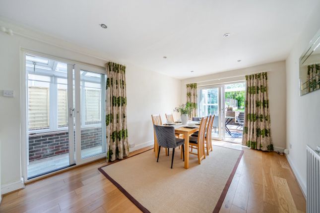 41, Fox Lane, Kent photo 3