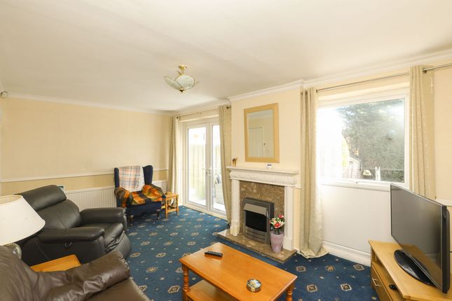 10 Waterthorpe Gardens, Sheffield photo 3