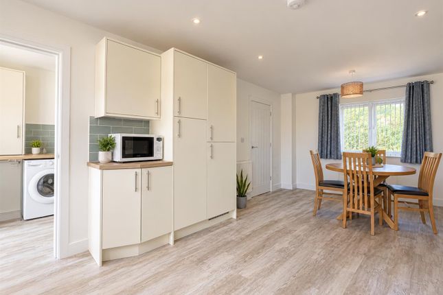 15, Little Francis Drive, Dorset photo 2