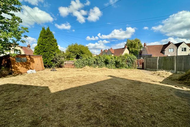 38, Haigh Crescent, DONCASTER photo 3