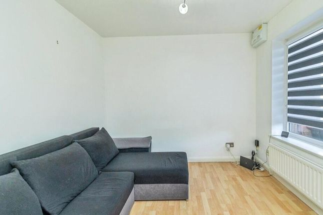 31, Wilsley Pound, Milton Keynes photo 3