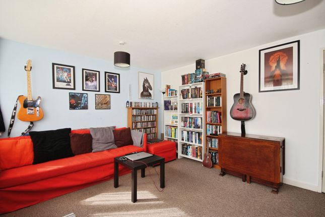 208, Greendale Road, West Midlands photo 4