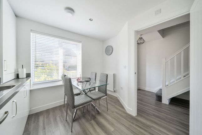 13 Higher Furlong Road, Exeter photo 4
