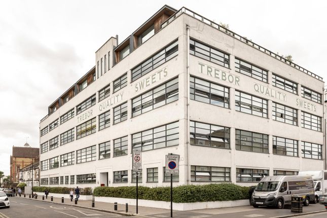 Flat 25, Bridgepoint Lofts, 6 Shaftesbury Road, London photo 2