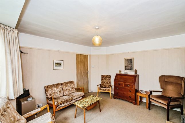 47, Bolsover Road, Worthing photo 3