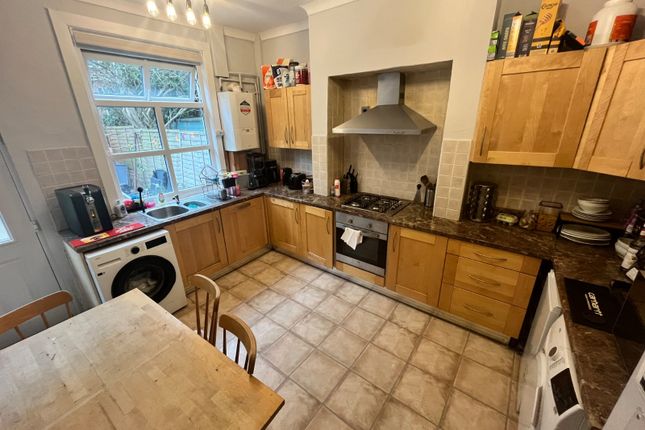 Ash Terrace, Leeds photo 3