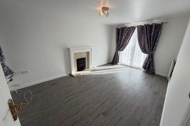 2, Daisy Close, Corby photo 2