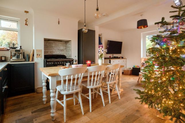 18, Springfield, Oxted photo 2