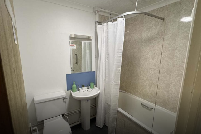 Flat 2, Canterbury photo 4