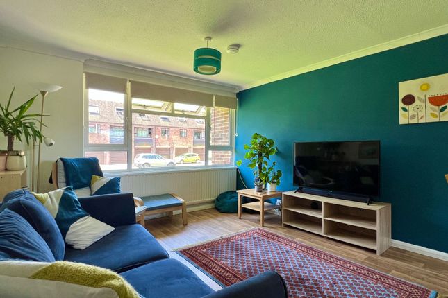 Trinity Court, Taunton photo 2