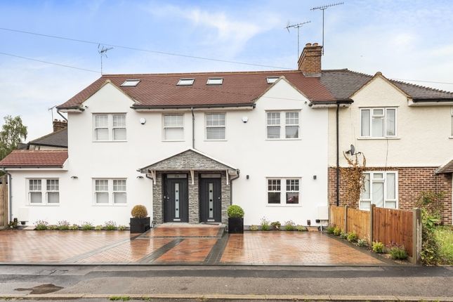 Thumbnail Terraced house to rent in Cragg Avenue, Radlett