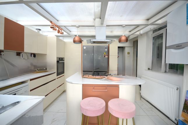 4, Charlton Road, Wembley photo 5