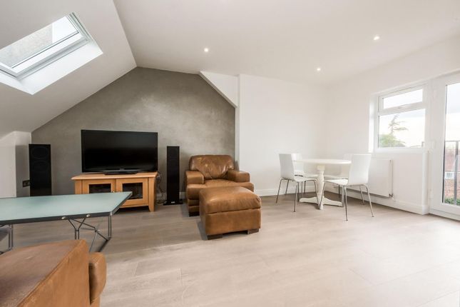 Maisonette to rent in Hale Grove Gardens, Mill Hill