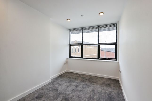 Flat 10, Burlington Square, Burlington Street, CHESTERFIELD photo 4