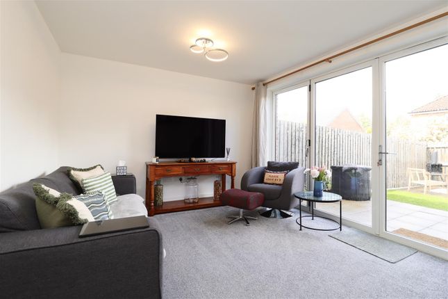 10, Furlands Grove, York photo 4
