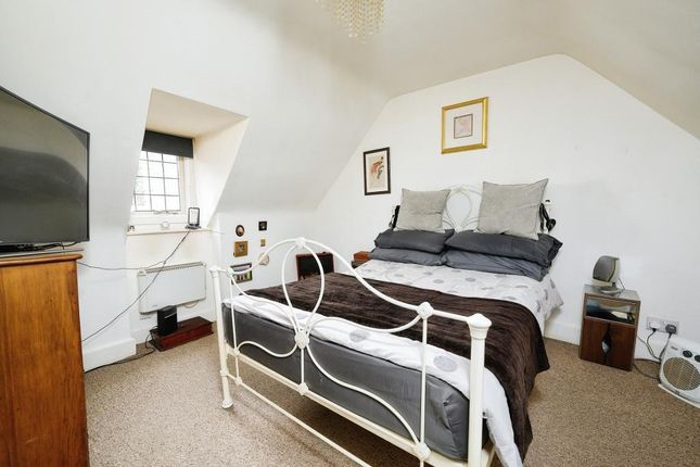 Thumbnail Flat for sale in High Street, Ognar, Essex