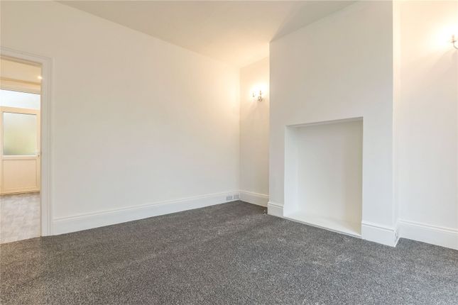 10, Bankfield, Marsden photo 2