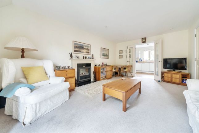 Flat for sale in Spence Close, Bishopstoke Park, Eastleigh, Hampshire