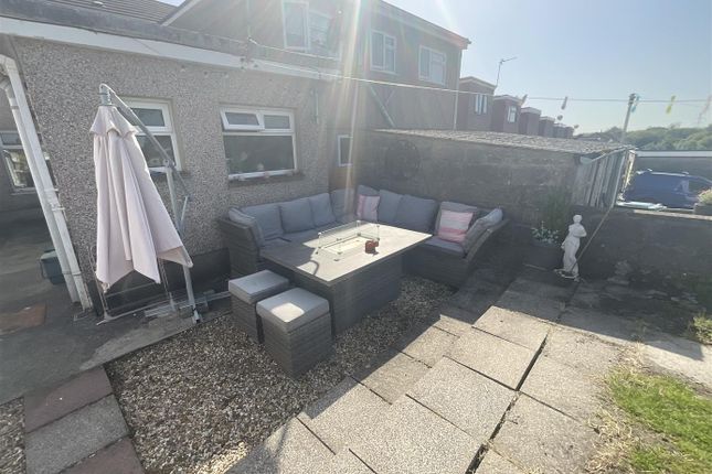 53, Heol Morlais, Kidwelly photo 4
