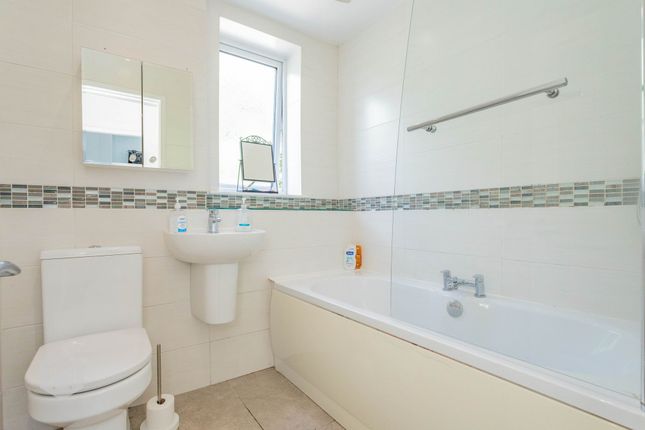 47 Cecil Street, Manchester photo 4