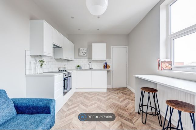 Wynyard Road Flat, Sheffield photo 2