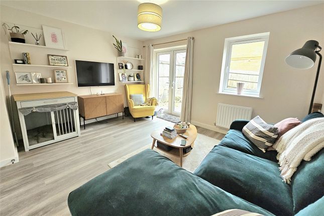 8, Withers Walk, Camberley photo 2