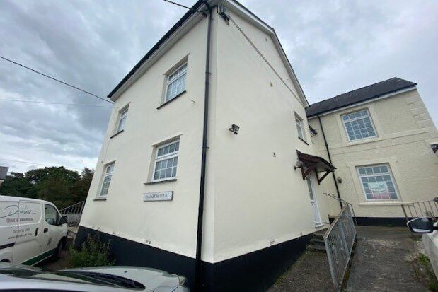 Thumbnail Flat to rent in Elizabeth Court, St. Austell