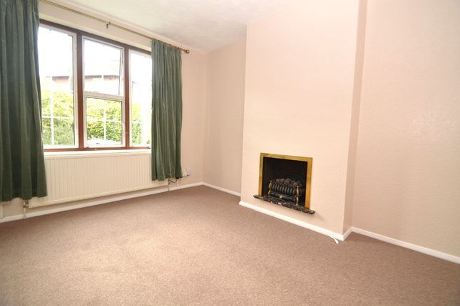 41, Willrose Crescent, London photo 2