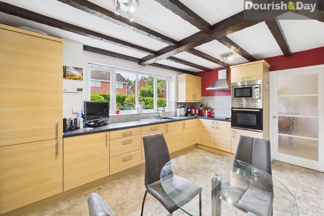 12 Sharman Way, Stafford photo 3