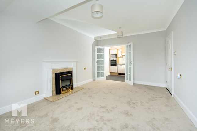 Flat 26 Cottage Mews, Christchurch Road, Ringwood photo 2