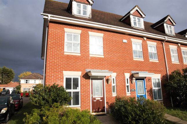 Thumbnail End terrace house to rent in Hurworth Avenue, Slough