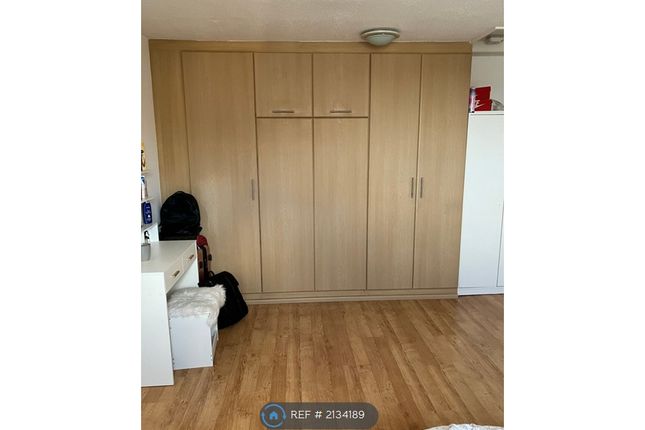Falcon Close, Dartford photo 3