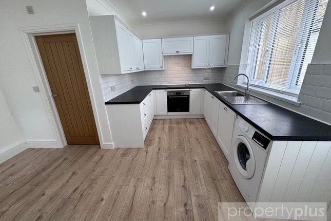 8, Ynyscynon Road, Tonypandy photo 4