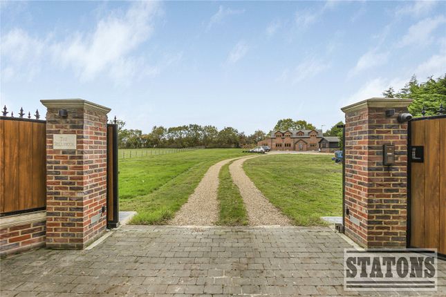 The Bellbrook, White Lodge Farm,, Bulls Lane, Brookmans Park photo 2