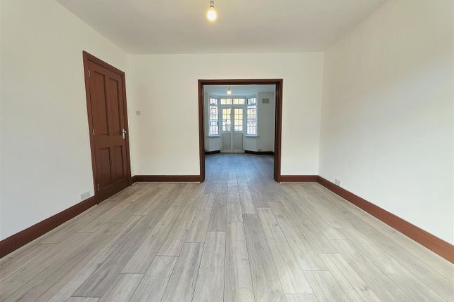 9, Cavendish Avenue, Harrow photo 4