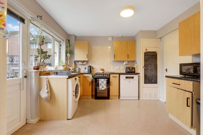 22 Paxton Gardens, Nottingham photo 3