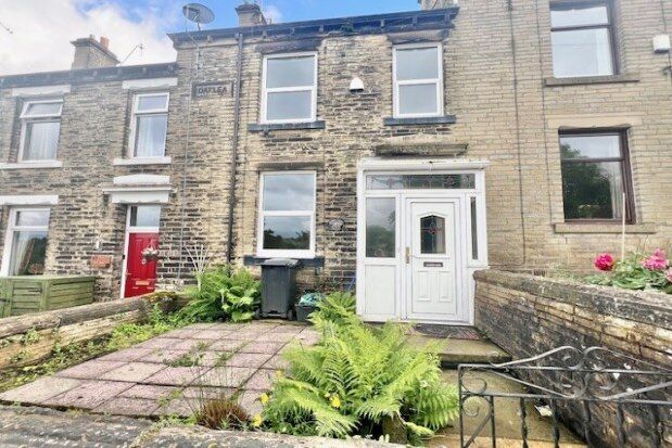 Thumbnail Terraced house to rent in Lillands Lane, Brighouse