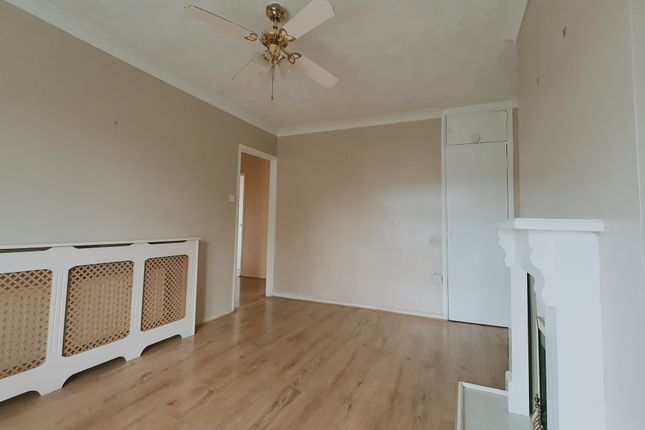 39, Bastable Avenue, Barking photo 4