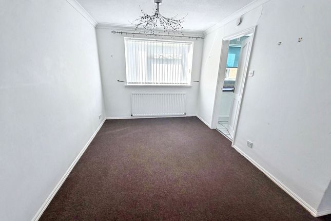9, Thistledon Avenue, Newcastle upon Tyne photo 5