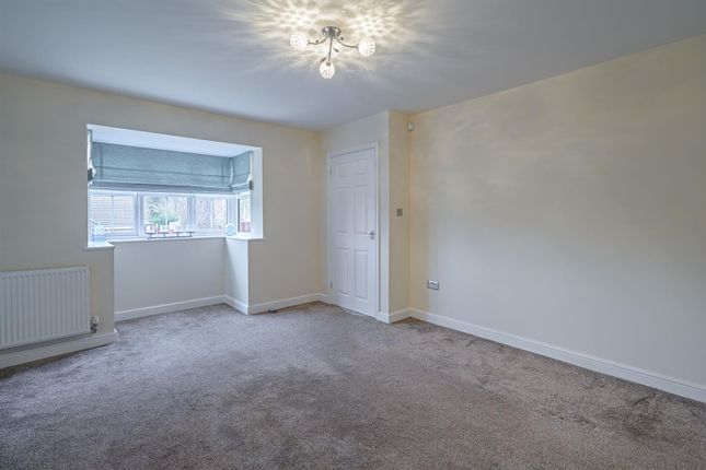 12A, Dubarry Avenue, Kingswinford photo 3