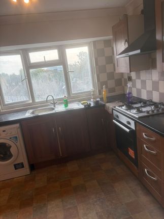 Flat C, London photo 5