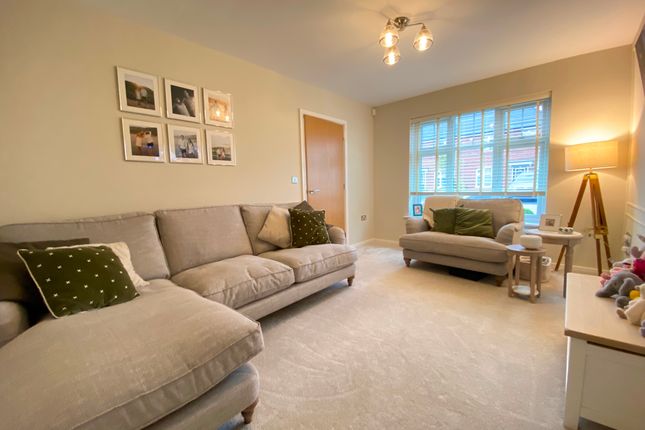 45 Joseph Reddrop Way, Crewe photo 2