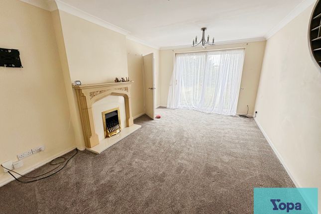 3, Braemar Close, Bucknall, Stoke-on-trent photo 2