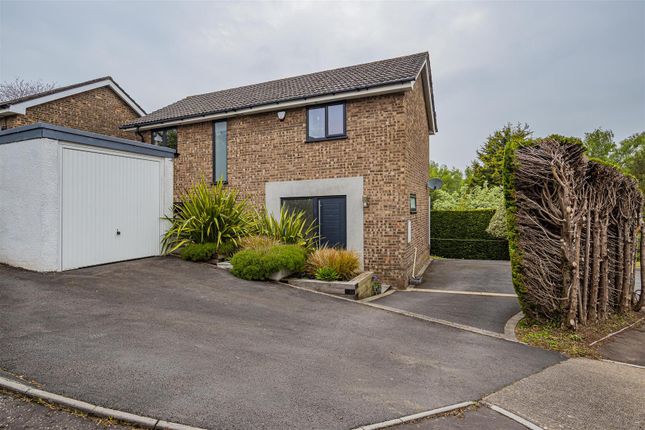 Thumbnail Property for sale in Robin Close, Cardiff