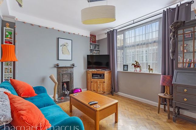 Thumbnail Flat to rent in Colney Hatch Lane, London