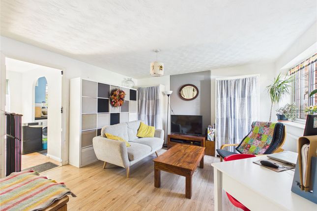 108, Ferndene, Bristol photo 2