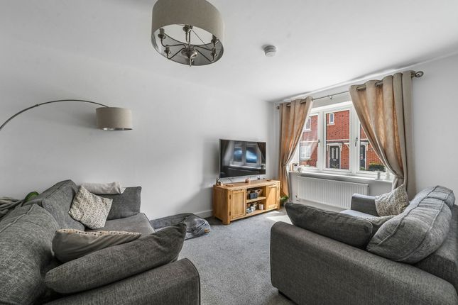 5, Pyes Close, Bury St. Edmunds photo 3
